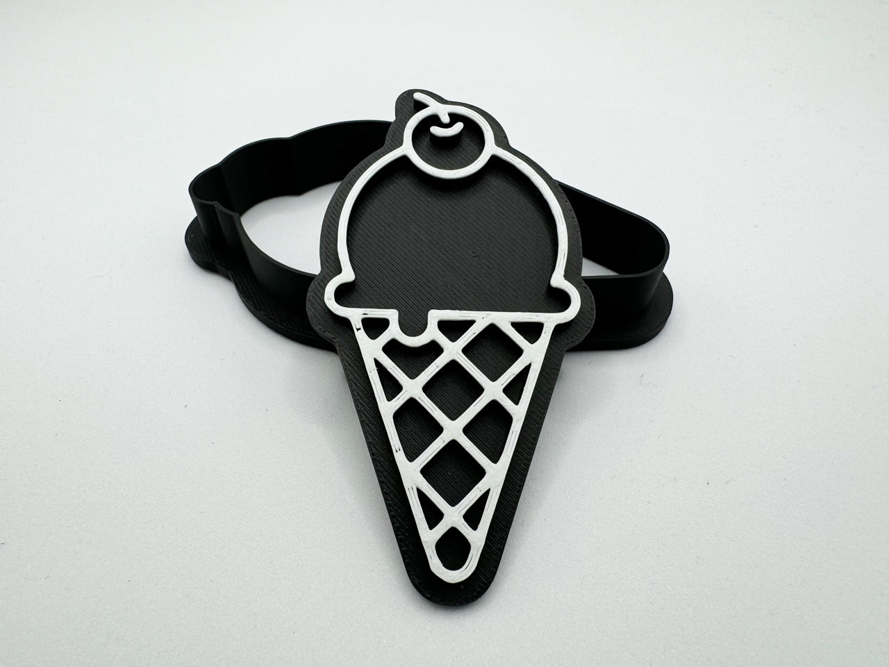 Keksausstecher - Eis mit Kirsche