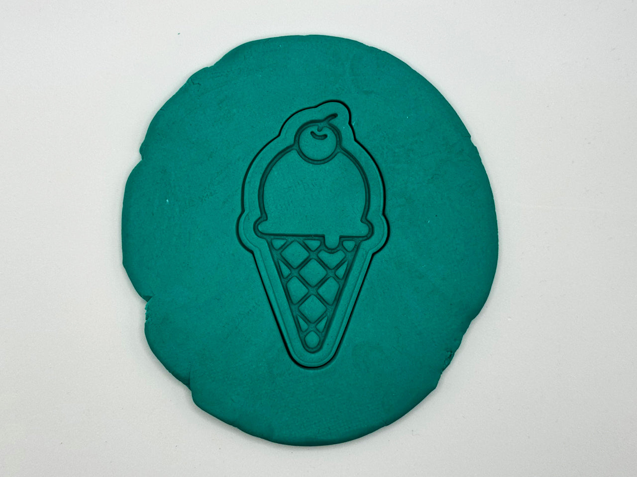 Keksausstecher - Eis mit Kirsche